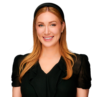 Photo of Samantha Schau, Wealth Advisor & Associate Portfolio Manager, member of the team of experts. 