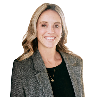 Photo of Brittanny Hengen, Wealth Advisor & Portfolio Manager, member of the team of experts. 