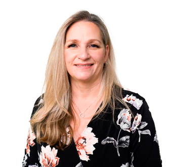 Photo of Christine Bramson, Senior Wealth Associate, member of the team of experts. 