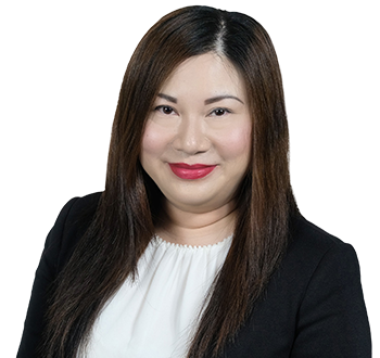 Photo of Angelina Khong, Wealth Associate, member of the team of experts. 