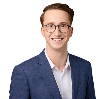 Photo of Félix Bousquet St-Laurent, Wealth Advisor & Portfolio Manager, member of the team of experts. 