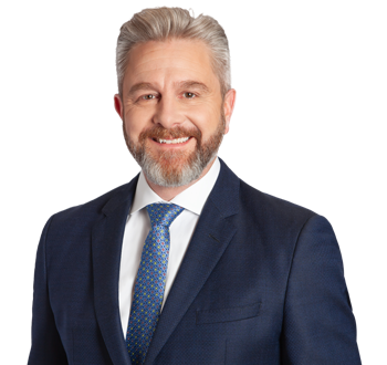 Photo of Serge Pelletier, Senior Wealth Advisor & Portfolio Manager, member of the expert team.