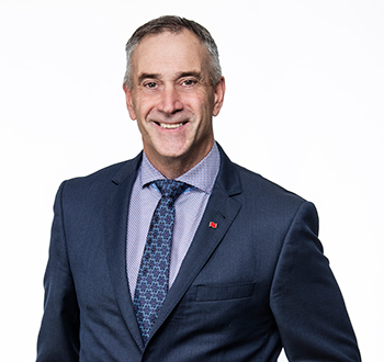Photo of Chuck Collins, Wealth Advisor, member of the team of experts. 