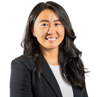 Photo of Manie Ho, Senior Wealth Associate, member of the team of experts. 