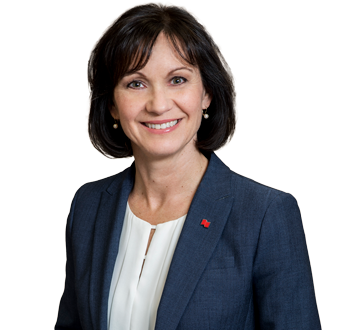 Photo of Diane Cormier, Senior Wealth Advisor & Portfolio Manager, member of the team of experts. 