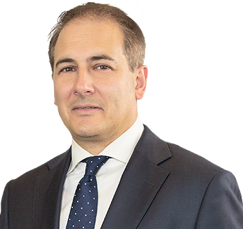Photo of Zach Davidson, Wealth Advisor & Portfolio Manager, member of the team of experts. 