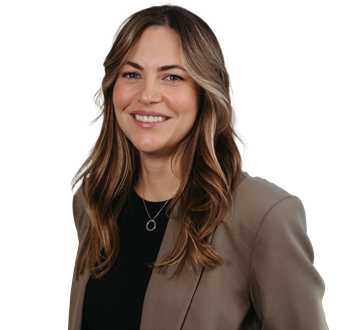 Photo of Amélie St-Jacques, Senior Wealth Associate, member of the team of experts. 