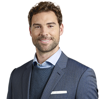 Photo of Louis-Félix Laporte, Wealth Advisor & Associate Portfolio Manager , member of the team of experts. 
