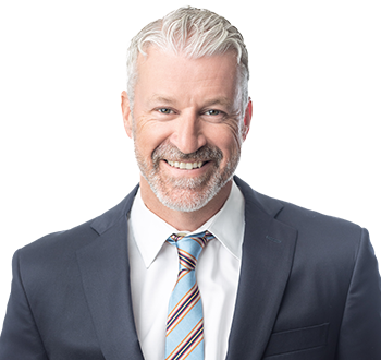 Photo of Simon Doran, Senior Wealth Advisor & Portfolio Manager, member of the team of experts. 