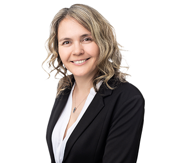 Photo of Sarah Cornell Wall, Senior Wealth Associate, member of the team of experts. 