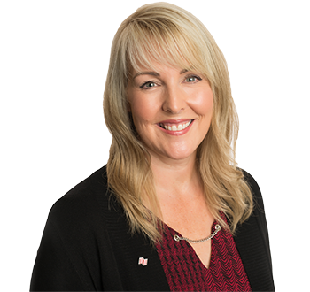Photo of Karen Henkelman, Senior Wealth Associate, member of the team of experts. 