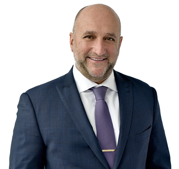 Photo of Dominic Iannuzzi, Senior Wealth Advisor & Portfolio Manager, member of the team of experts. 