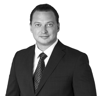 Photo of Alexey Manov, Senior Wealth Associate, member of the team of experts.