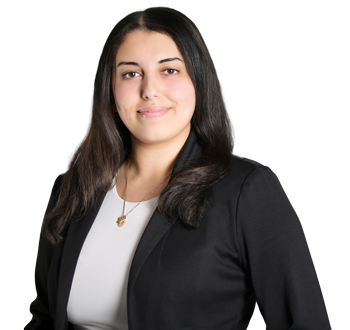 Photo of Mirna Henary, Wealth Associate, member of the team of experts. 
