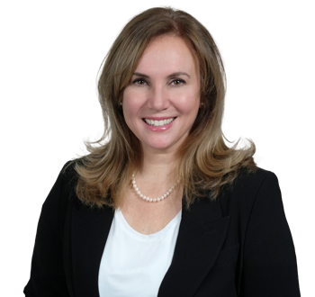 Photo of Kiana Farrokhi, Wealth Associate, member of the team of experts. 