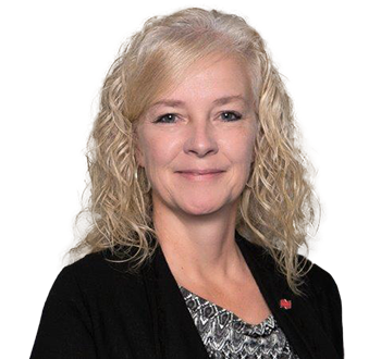 Photo of Jennifer King, Wealth Associate, member of the team of experts. 