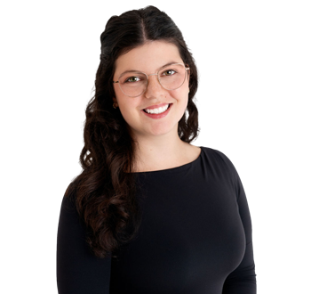 Photo of Meg Narsingu, Wealth Associate, member of the team of experts.