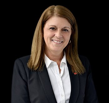 Photo of Gina Tardif, Senior Wealth Associate, member of the team of experts. 