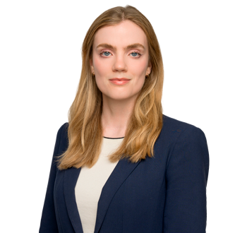 Photo of Nicole McGuire, Wealth Advisor & Portfolio Manager, member of the team of experts. 