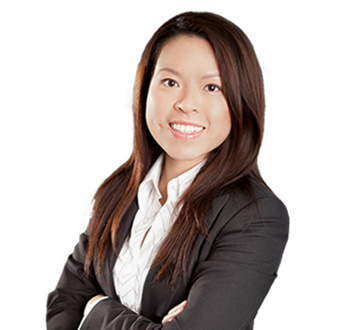Photo of Linda Leung, Senior Wealth Associate, member of the team of experts. 