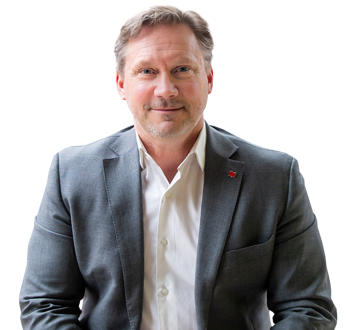 Photo of Yves Renaud, Wealth Advisor & Portfolio Manager, member of the team of experts. 