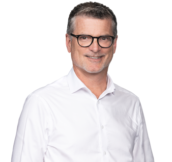 Photo of Luc Richard, Wealth Advisor & Portfolio Manager, member of the team of experts. 