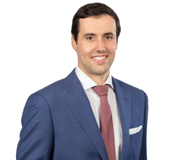 Photo of Joshua Silmser, Senior Wealth Advisor & Portfolio Manager, member of the team of experts. 