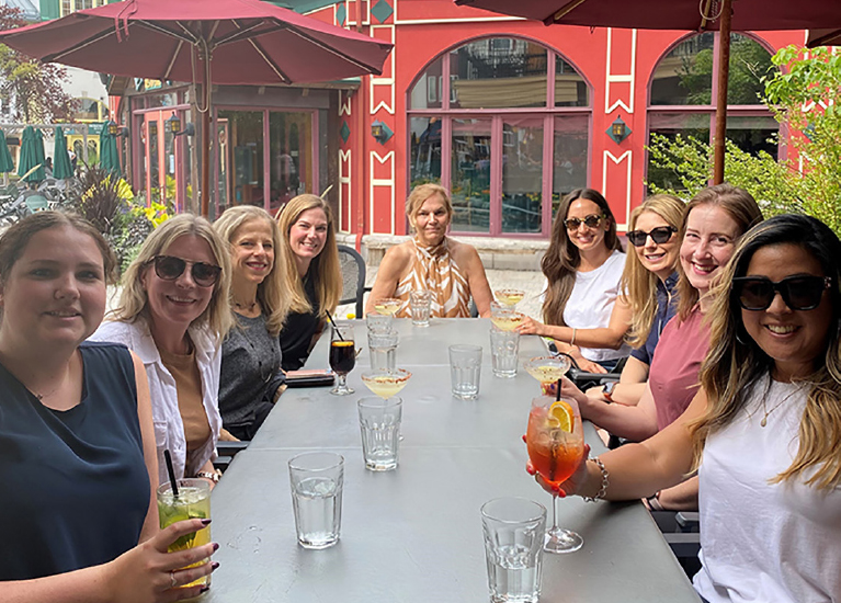 Women gathering in terrasse.