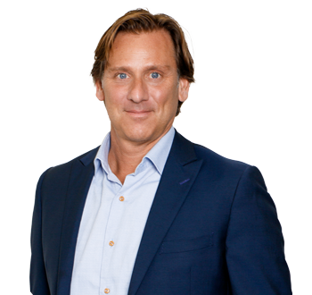 Photo of Eric Szöghy, Senior Wealth Advisor & Portfolio Manager, member of the team of experts.