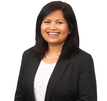 Photo of Ini Nadar, Wealth Associate, member of the team of experts.