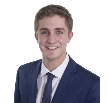 Photo of Parker Bromley, Wealth Advisor & Associate Portfolio Manager, member of the team of experts. 