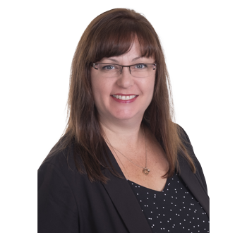 Photo of Jennifer Yaremchuk, Wealth Associate, member of the team of experts. 